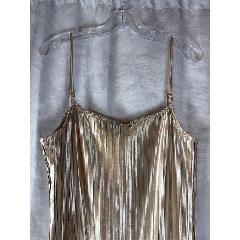 NWT Petal and Pup Liza Shimmering Gold Pleated Maxi Dress Size XL - Picture 5 of 11